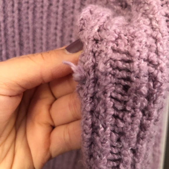 Women’s American Eagle Sweater - XL - Picture 3 of 9